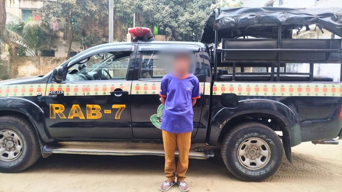 ফেনীতে অপহরণ ও ধর্ষণ মামলার সাজাপ্রাপ্ত পলাতক আসামি  গ্রেপ্তার