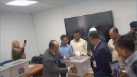 পোস্টাল ব্যালট গ্রহণে প্রস্তুত রিটার্নিং কর্মকর্তার কার্যালয়