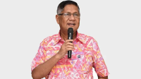 স্ত্রী-সন্তানসহ সাবেক ডিএমপি কমিশনার আছাদুজ্জামানের দেশত্যাগে নিষেধাজ্ঞা
