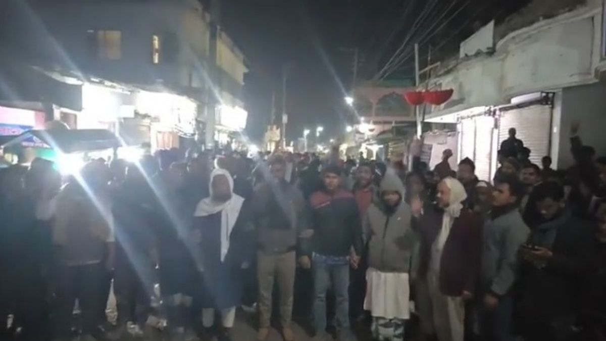 বিএনপি প্রার্থীর ছেলের বিরুদ্ধে জামায়াত নেতাকে মারধরের অভিযোগ