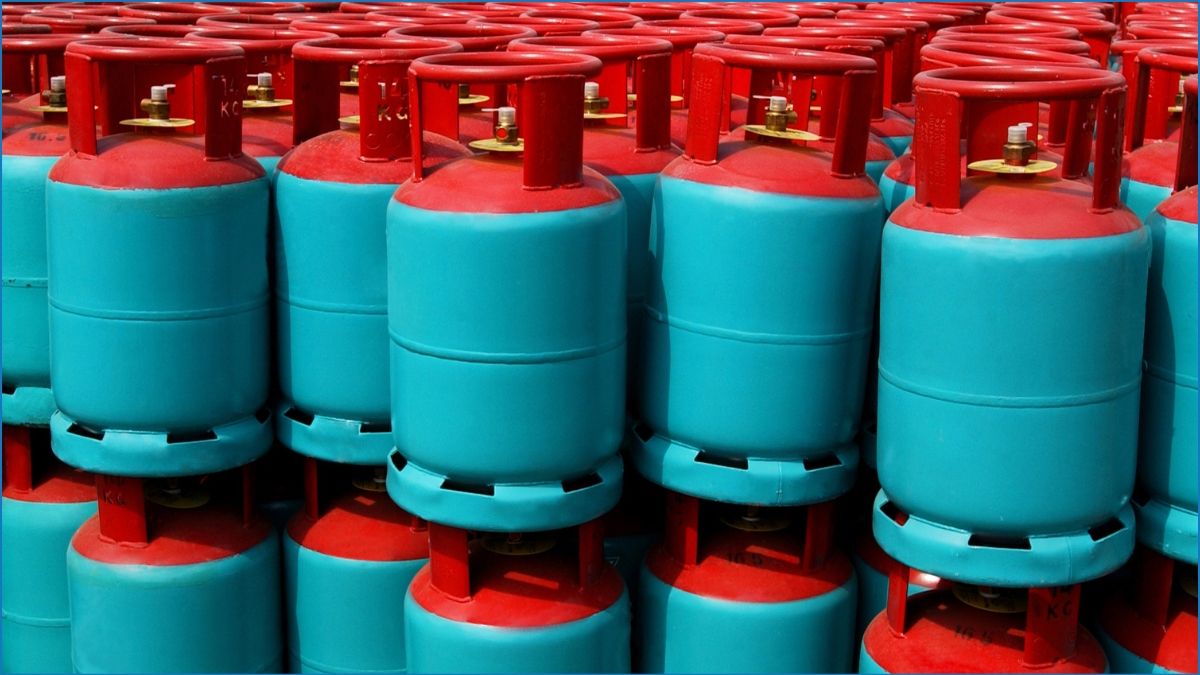 বাড়ল এলপি গ্যাসের দাম
