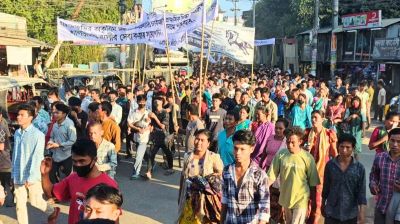 খাগড়াছড়িতে স্বতন্ত্র প্রার্থীর সমর্থনে গণমিছিল