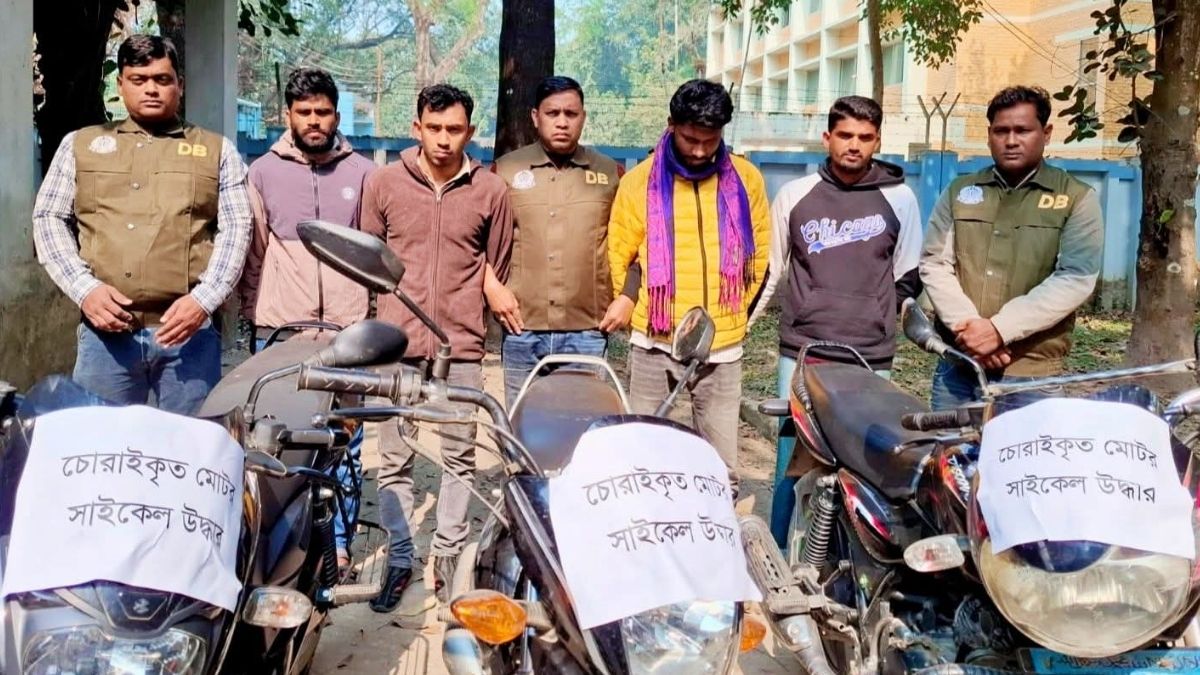 লালমনিরহাটে মোটরসাইকেল চোর চক্রের ৪ সদস্য গ্রেপ্তার, উদ্ধার ৩টি