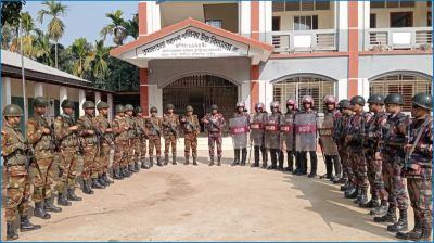 নাটোরে নির্বাচনী নিরাপত্তায় ১৪ প্লাটুন বিজিবি মোতায়েন