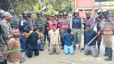 আলফাডাঙ্গায় নির্বাচনী কেন্দ্র দখলমুক্ত করার মহড়া