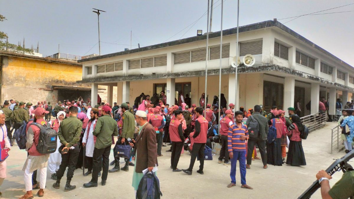 ভোলায় ১৩১ কেন্দ্র ঝুঁকিপূর্ণ, ১০ হাজার নিরাপত্তাকর্মী মোতায়েন