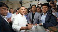 গুলশানে ভোট দিলেন তারেক রহমান