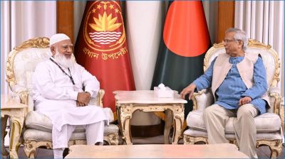 জামায়াতের রাজনৈতিক শিষ্টাচারের প্রশংসা করলেন প্রধান উপদেষ্টা