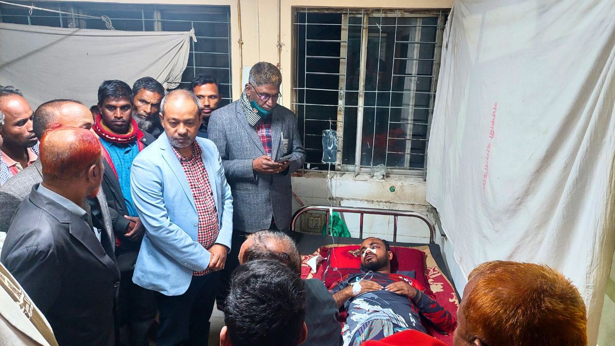 শেরপুরে বিএনপির এজেন্টকে পিটিয়ে জখম, মোটরসাইকেল ভাঙচুর