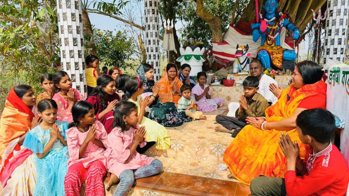 শ্রীমঙ্গলের চা-বাগানে তারেক রহমানের জন্য বিশেষ প্রার্থনা