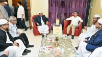 চরমোনাই পীরের বাসায় তারেক রহমান, সঙ্গে বিএনপির শীর্ষ নেতারা