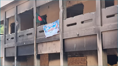 ১৮ মাস পর রাজবাড়ী জেলা আ.লীগের কার্যালয়ে জাতীয় পতাকা উত্তোলন