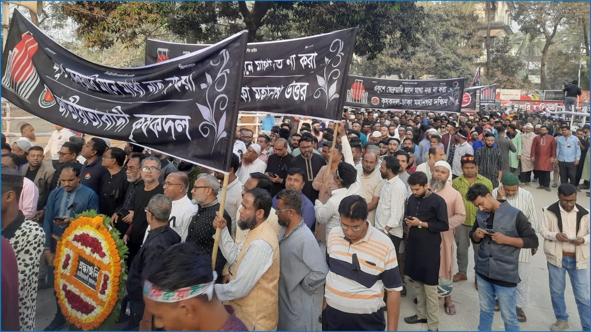 সব পথ মিশেছে শহীদ মিনারে