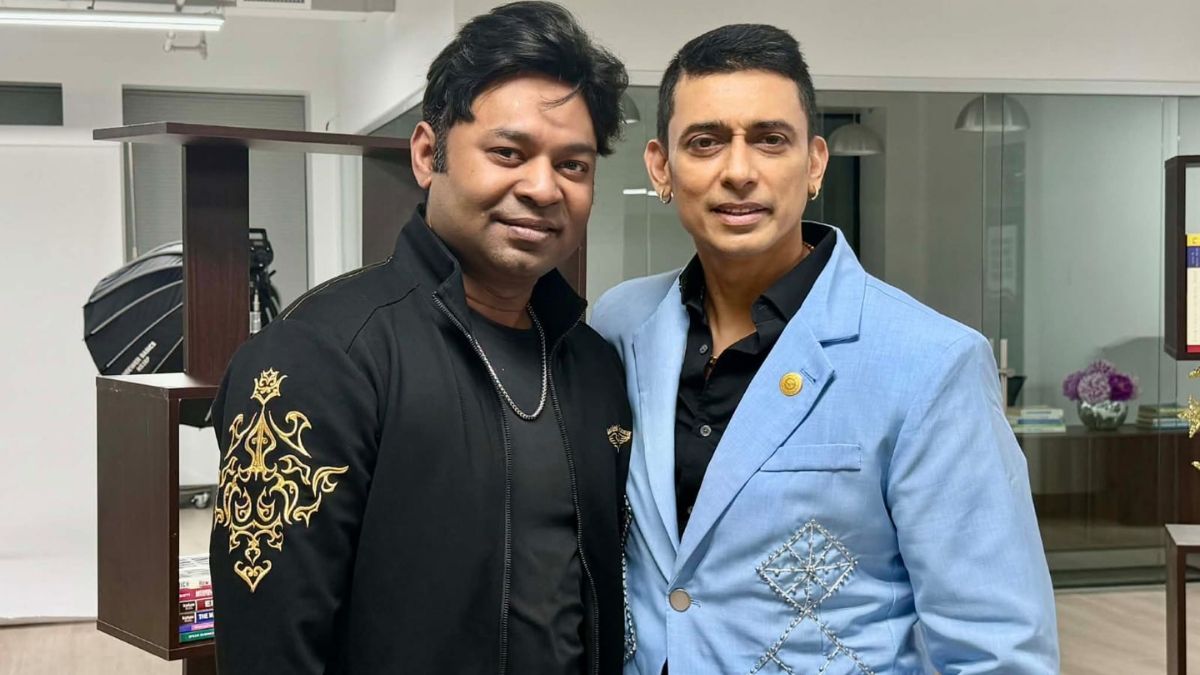 কাজী মারুফের সঙ্গে ইতিহাস ছবির গানে নেচেছেন জায়েদ খান