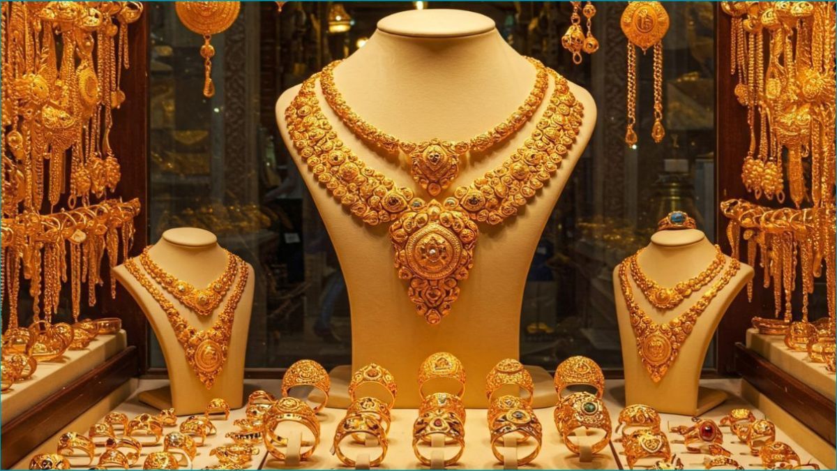 আবারও বাড়ল সোনার দাম