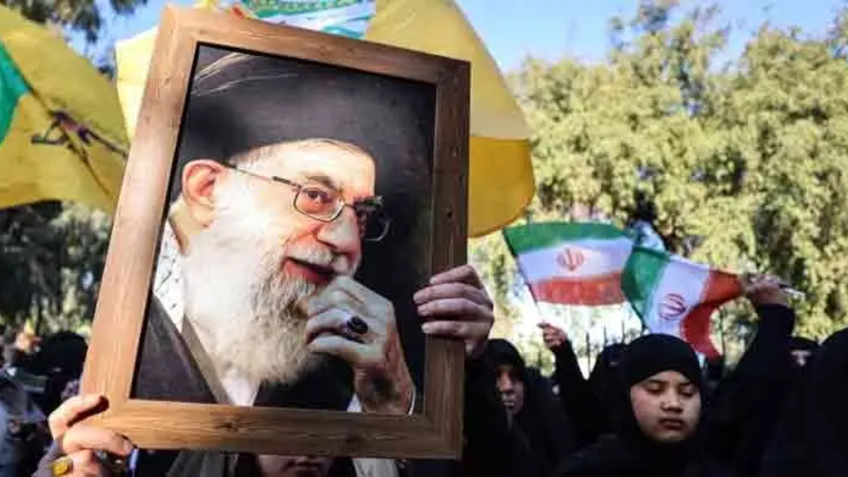 মারা গেলেন খামেনির স্ত্রীও