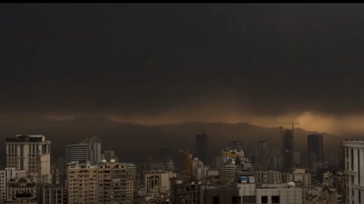 তেহরানে ইসরায়েলি হামলা : ‘কালো বৃষ্টি’ ও ‘নিউক্লিয়ার উইন্টার’ বিপর্যয়