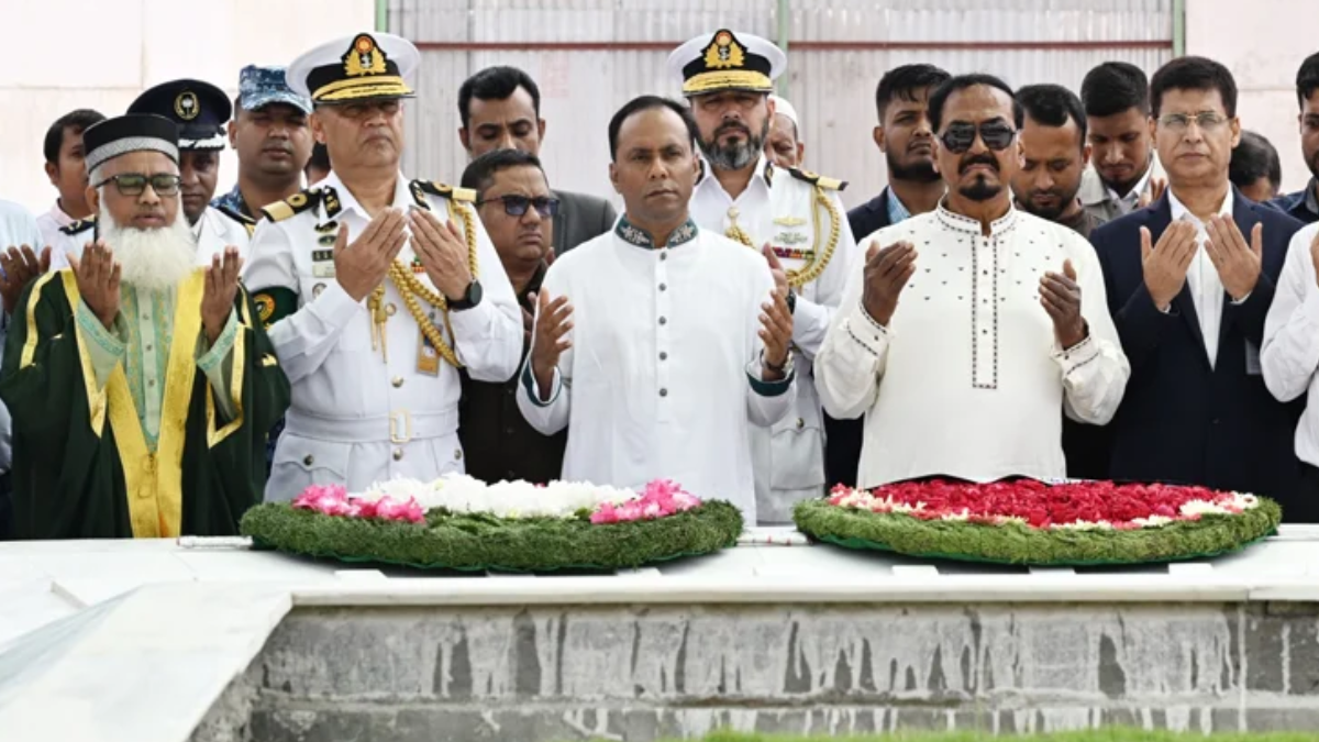 জিয়াউর রহমান ও খালেদা জিয়ার সমাধিতে স্পিকার ও ডেপুটি স্পিকারের শ্রদ্ধা