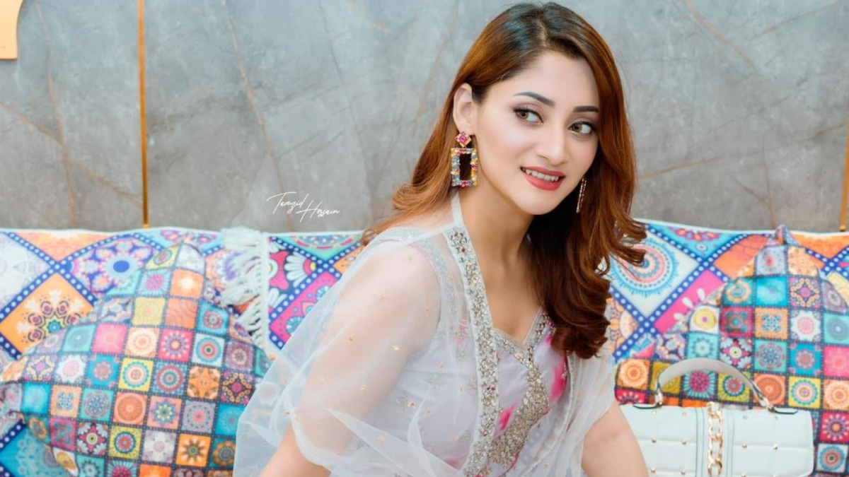 নতুন সম্পর্কের ইঙ্গিত দিলেন পূজা চেরি, ছেড়ে দিতে পারেন অভিনয়