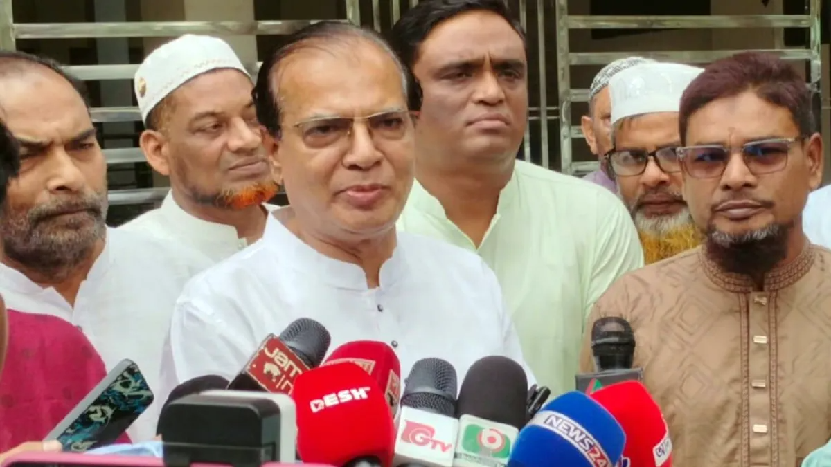 সরকারি কর্মকর্তা-কর্মচারীরা নির্ধারিত সময়ে না আসলে ব্যবস্থা