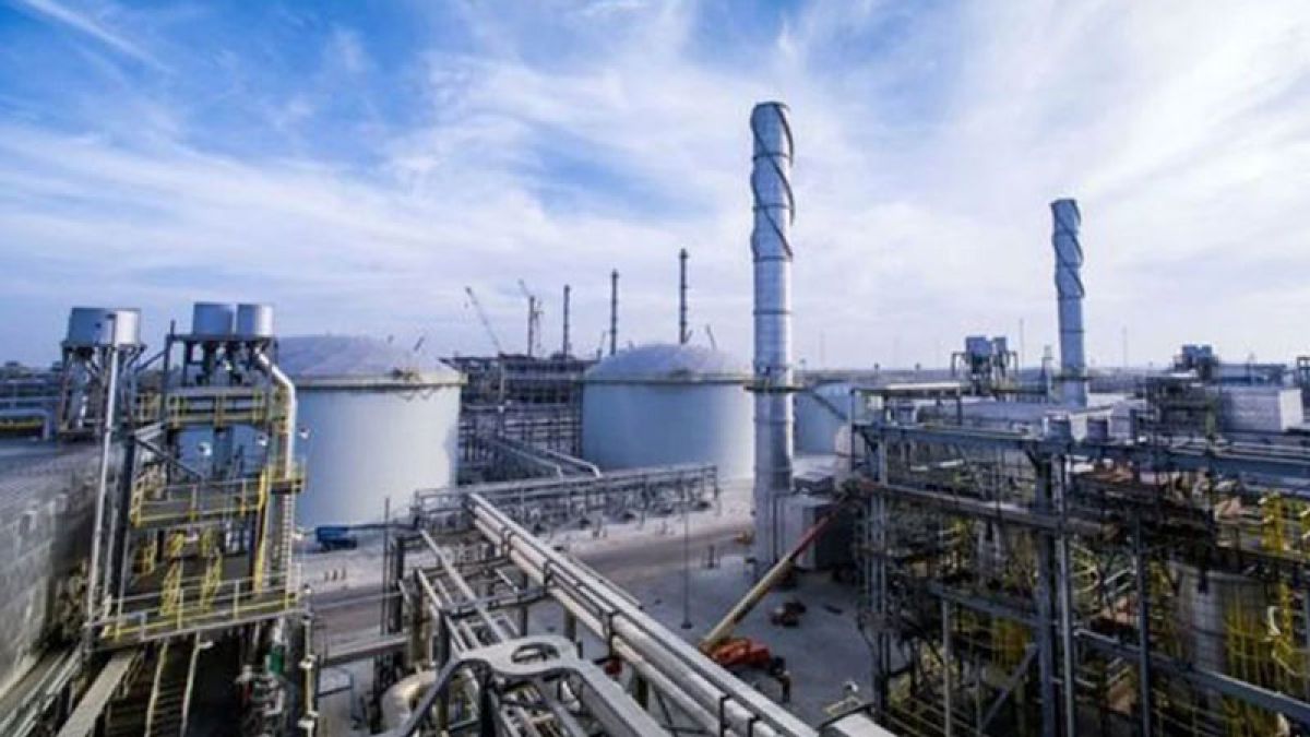 সৌদি আরবের সামরেফ তেল শোধনাগারে ড্রোন বিধ্বস্ত