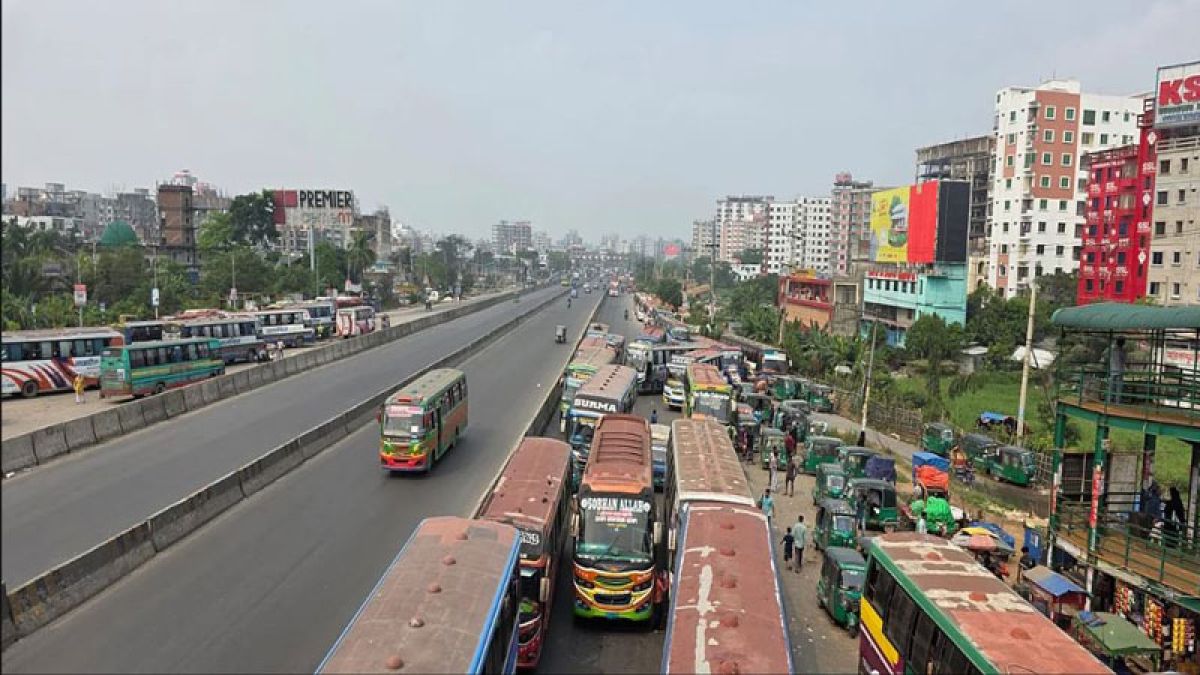 ঈদের আগে হঠাৎ ফাঁকা মহাসড়ক! যানজট উধাও