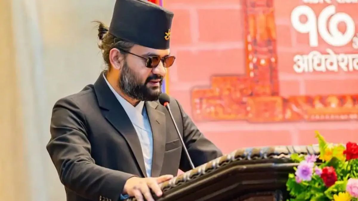 নেপালের সর্বকনিষ্ঠ প্রধানমন্ত্রী হিসেবে বালেন শাহর শপথ