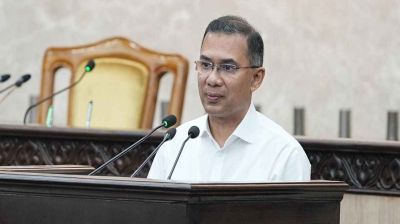 খেলোয়াড়দের রাজনীতি থেকে দূরে থাকার আহ্বান প্রধানমন্ত্রীর