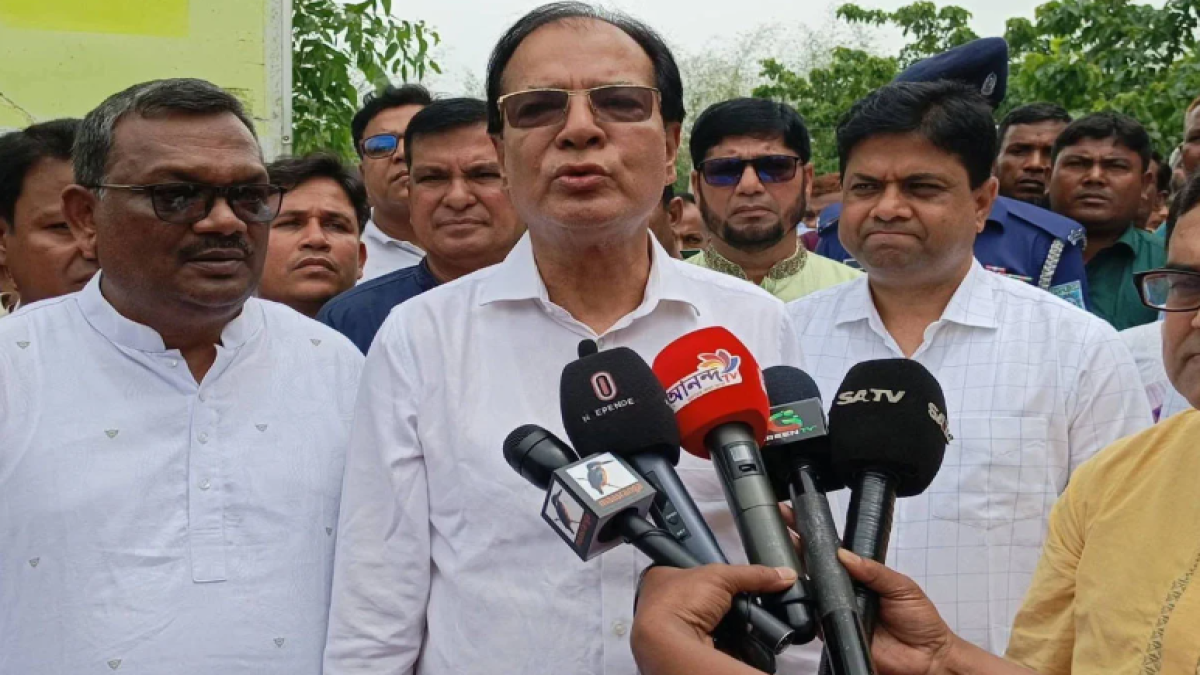 যুদ্ধের কারণে দেশের অর্থনীতিতে চাপ বাড়ছে: ত্রাণমন্ত্রী