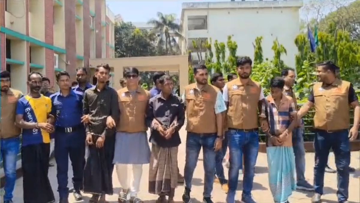 নওগাঁয় ১৪ ঘণ্টায় ডাকাতির রহস্য উদ্ঘাটন: