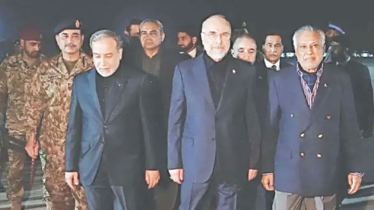 পাকিস্তানে পৌঁছেছে ইরানি প্রতিনিধিদল, যারা আছেন