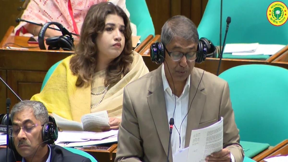 দেশে মুক্তিযোদ্ধার সংখ্যা জানালেন মন্ত্রী