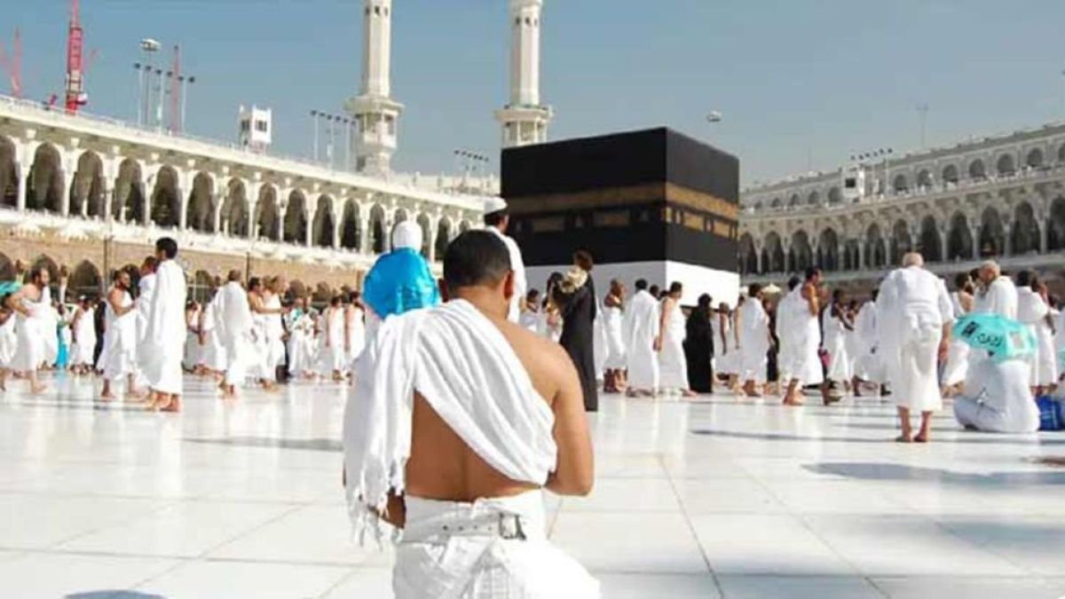 হজ: আত্মশুদ্ধি ও ভ্রাতৃত্বের সর্ববৃহৎ সমাবেশ