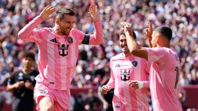 মেসির জোড়া গোলে ইন্টার মায়ামির জয়