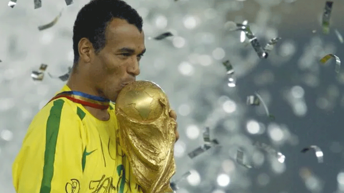 ব্রাজিলের বিশ্বকাপ শিরোপা পুনরুদ্ধারের উপযুক্ত সময় এবার: কাফু