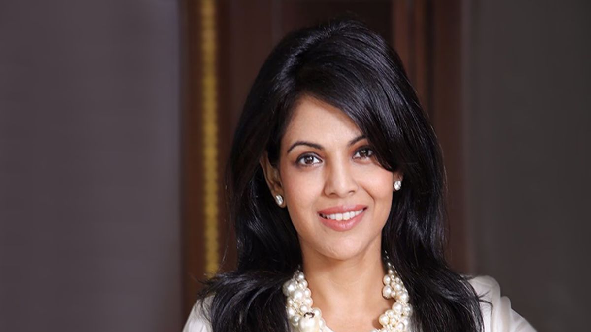 নামাজ নিয়ে ভিডিও বানিয়ে সমালোচিত, জবাব দিলেন নমিতা থাপার