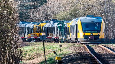 ডেনমার্কে দুই ট্রেনের মুখোমুখি সংঘর্ষে আহত ১৭