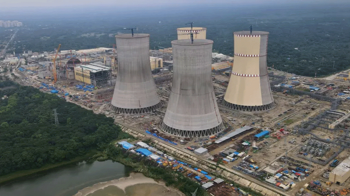 রূপপুরে জ্বালানি লোডিং শুরু, পারমাণবিক বিদ্যুতের যুগে বাংলাদেশ