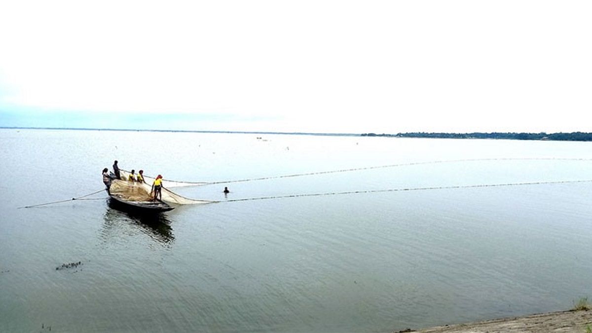 এক মাস হাওরেও মাছ ধরা নিষিদ্ধ
