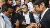 আদালত চত্বরে মমতাকে দেখেই ‘চোর’ ‘চোর’ স্লোগান