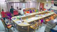 নোয়াখালীতে  পানির ফিল্টার নিয়ে  শিক্ষক মিলনায়তনে মারামারি