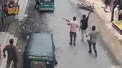 অস্ত্রধারীরা শনাক্ত, তবু গ্রেপ্তার নেই