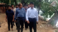 ধানমন্ডি লেকে ডিএসসিসির উচ্ছেদ অভিযান, জরিমানা আদায়