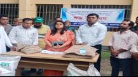সরিষাবাড়ীতে ধানের  বীজ ও সার বিতরণ