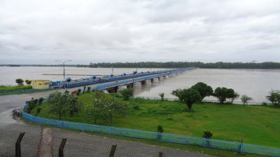 তিস্তার পানি বিপৎসীমার ৫ সেন্টিমিটার  নিচ দিয়ে প্রবাহিত হচ্ছে