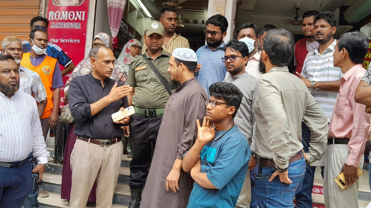 এডিস মশার লার্ভা পাওয়ায় ৫ মামলায় ৩১ হাজার টাকা জরিমানা ডিএসসিসির