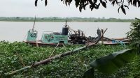 কালীগঞ্জে ড্রেজারে বালু উত্তোলন  কৃষিজমি ভরাটে জরিমানা