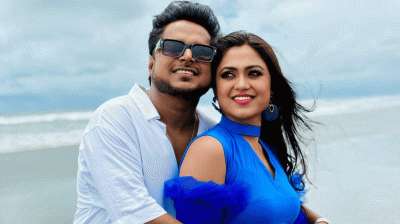 প্রেমের গানচিত্রে মিলন-পূজা