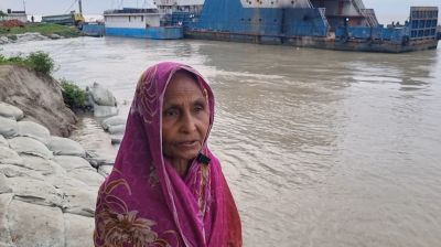দৌলতদিয়ায় পদ্মার ভাঙন রোধে   স্থায়ী সমাধান চান স্থানীয়রা