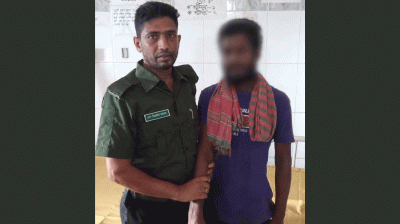 হাসপাতালে আনসার সদস্যের তৎপরতায় চোর আটক